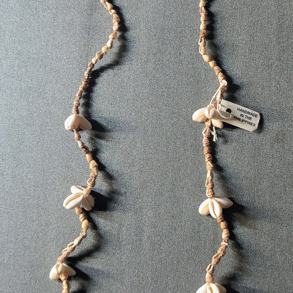 Handmade Shell Necklace - Picture 2 of 6